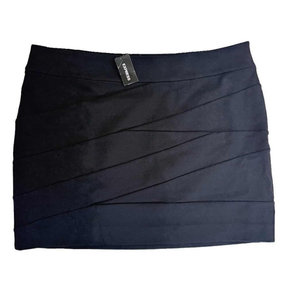 NWT Express Black Ruched Bandage Mini Skirt Size 12 Side Zip Stretch Going Out